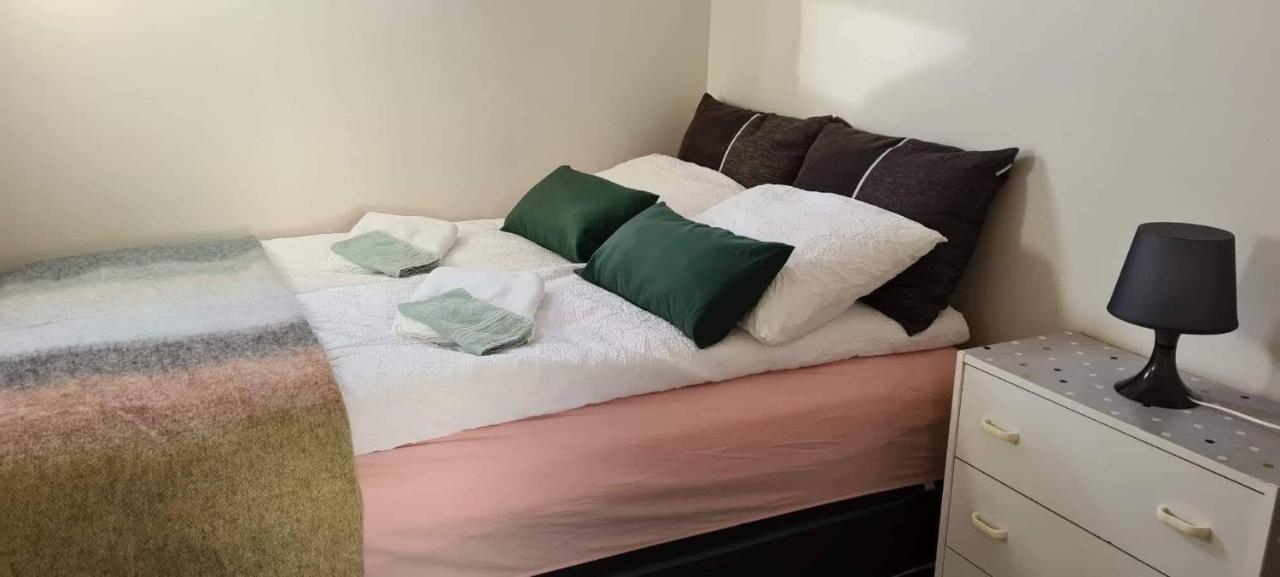 Guesthouse Stekkatun Skalafell ภายนอก รูปภาพ