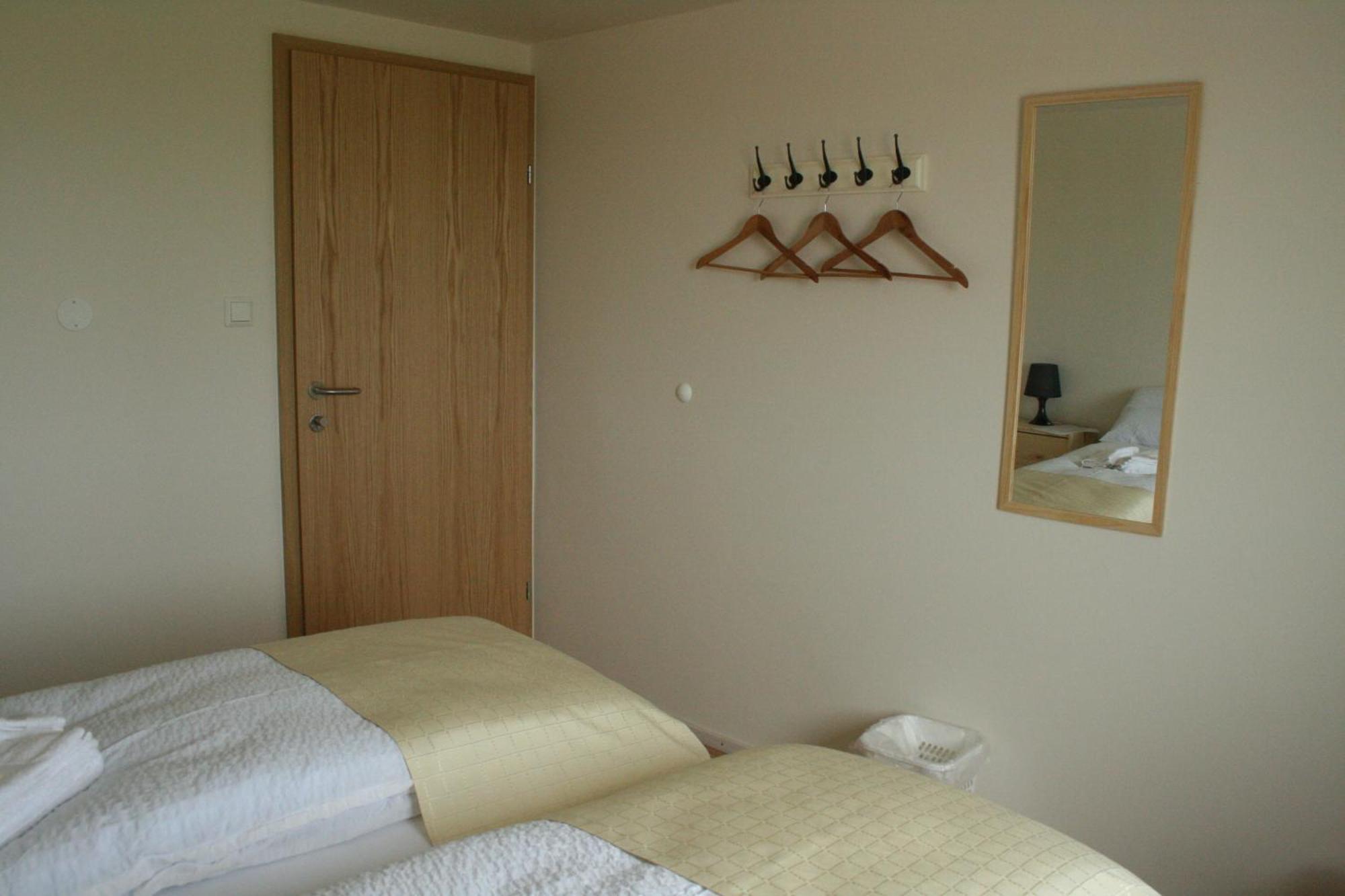 Guesthouse Stekkatun Skalafell ภายนอก รูปภาพ